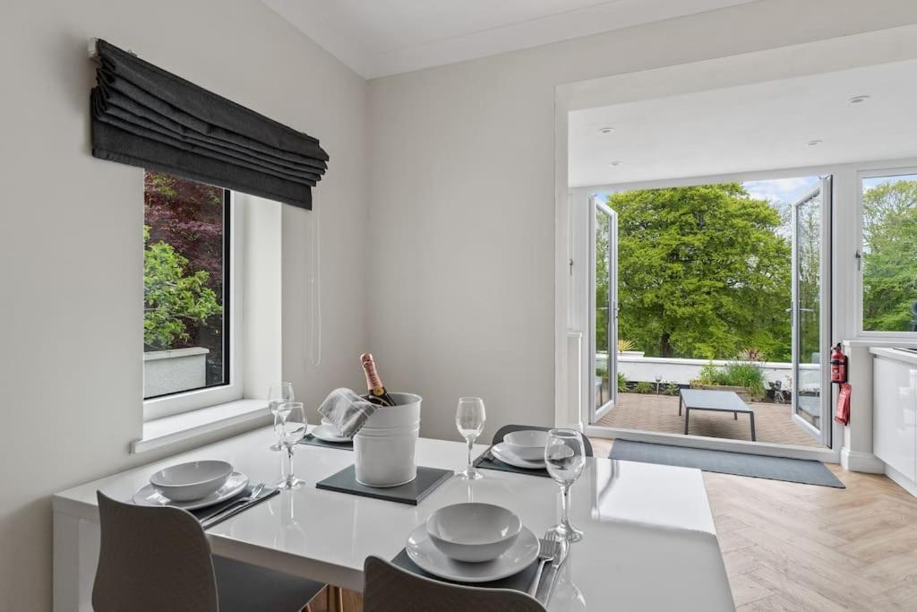 White Cottage Stunning Contemporary 2 Bedroom 2 Ensuite Annex With Hot Tub Plymouth Bagian luar foto
