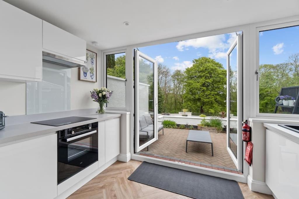 White Cottage Stunning Contemporary 2 Bedroom 2 Ensuite Annex With Hot Tub Plymouth Bagian luar foto