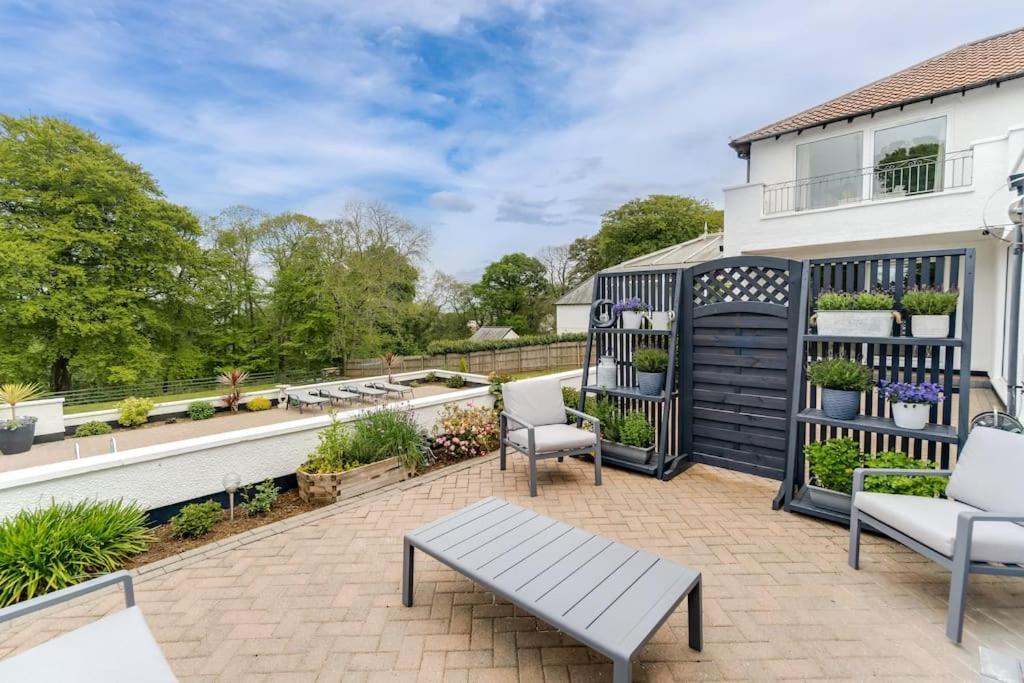 White Cottage Stunning Contemporary 2 Bedroom 2 Ensuite Annex With Hot Tub Plymouth Bagian luar foto