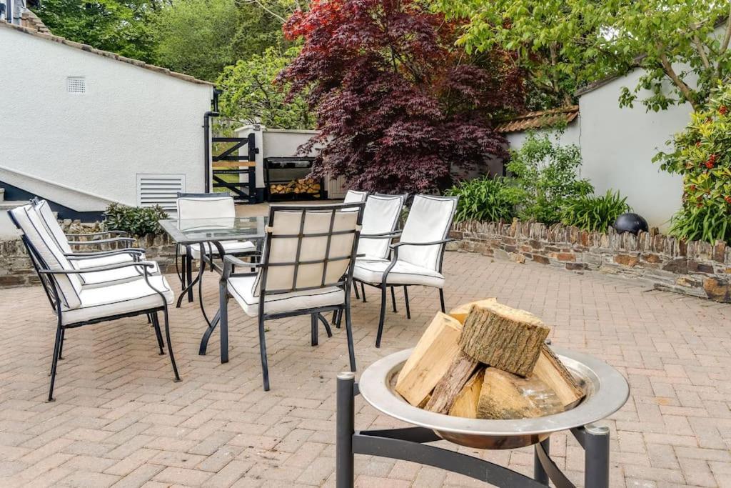 White Cottage Stunning Contemporary 2 Bedroom 2 Ensuite Annex With Hot Tub Plymouth Bagian luar foto