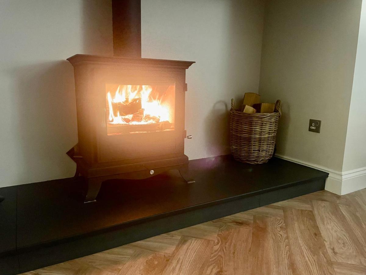 White Cottage Stunning Contemporary 2 Bedroom 2 Ensuite Annex With Hot Tub Plymouth Bagian luar foto